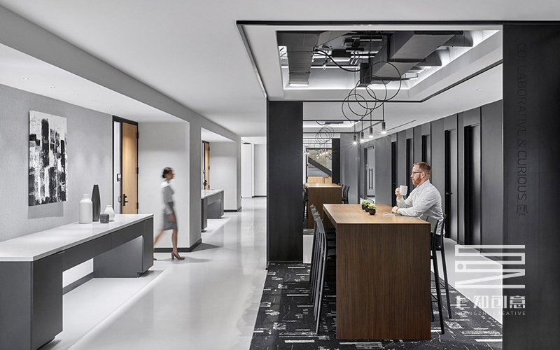 【辦公空間設計案例賞析】極致黑白，詮譯藝術美學?。?.jpg